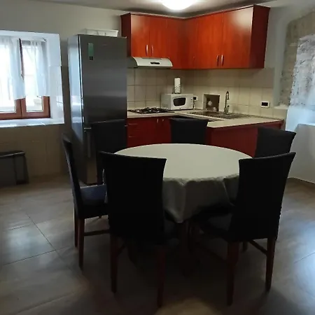 House Belavici Apartman *